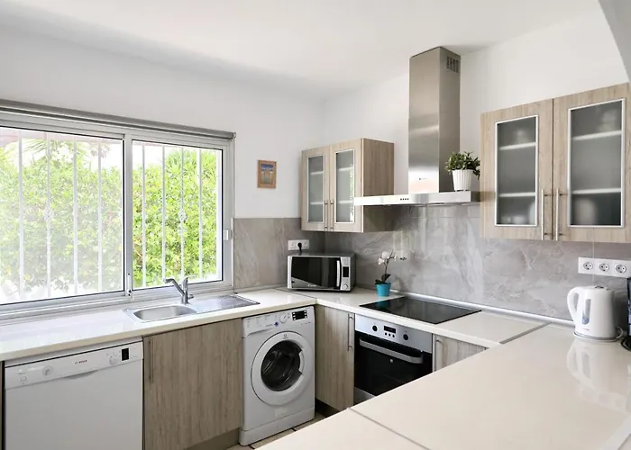 Sofia In ヴィラ カジャオ・サルバヘ