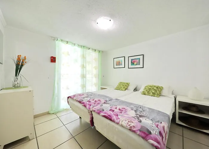 Vila Sofia In Callao Salvaje