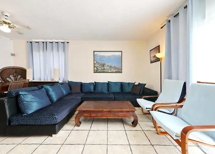 Sofia In Vila Callao Salvaje